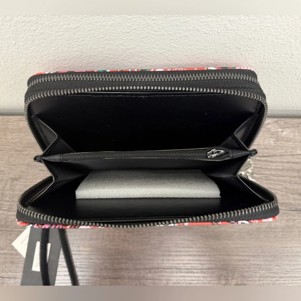 Ed Hardy Red and Black Skull Wallet Large Zipped Wristlet - Picture 9 of 10